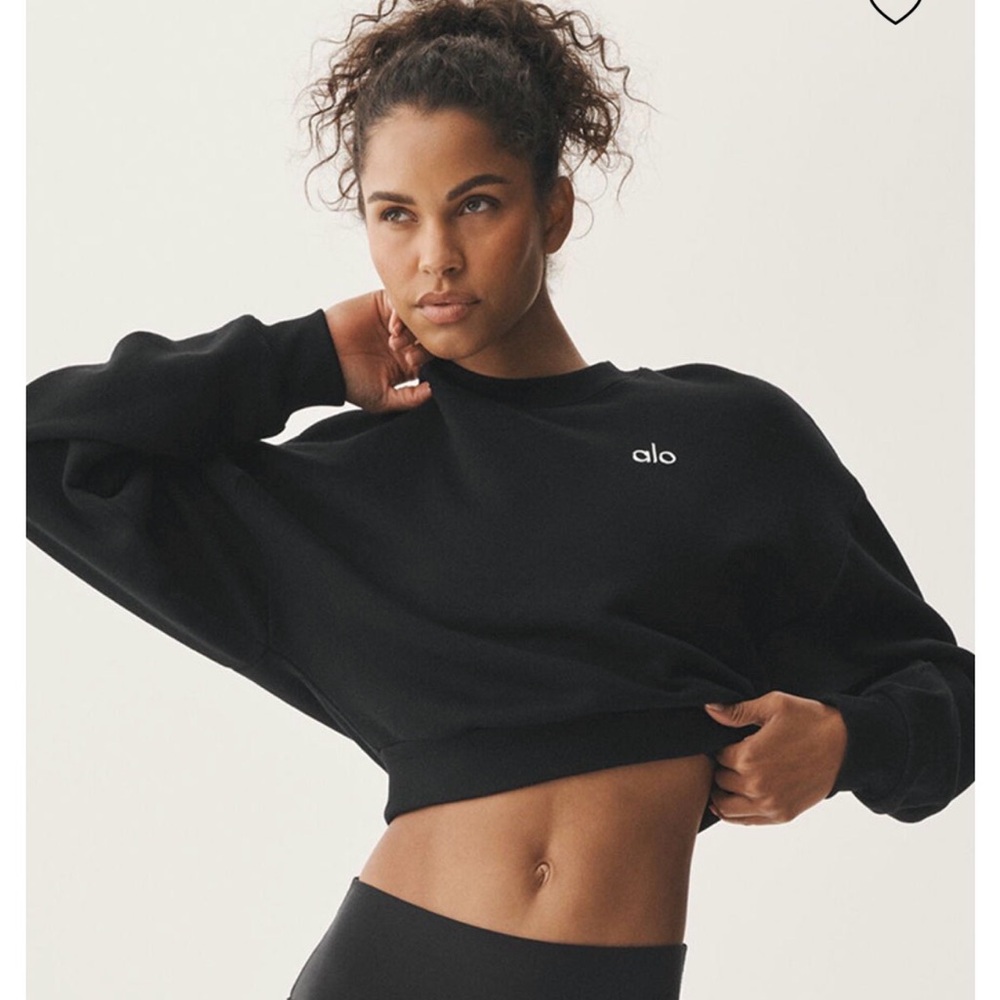 ALO Yoga Women's Black Cropped Accolade Sweatshirt xs